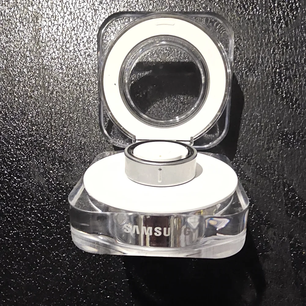Samsung Smart Ring with charging box size 7